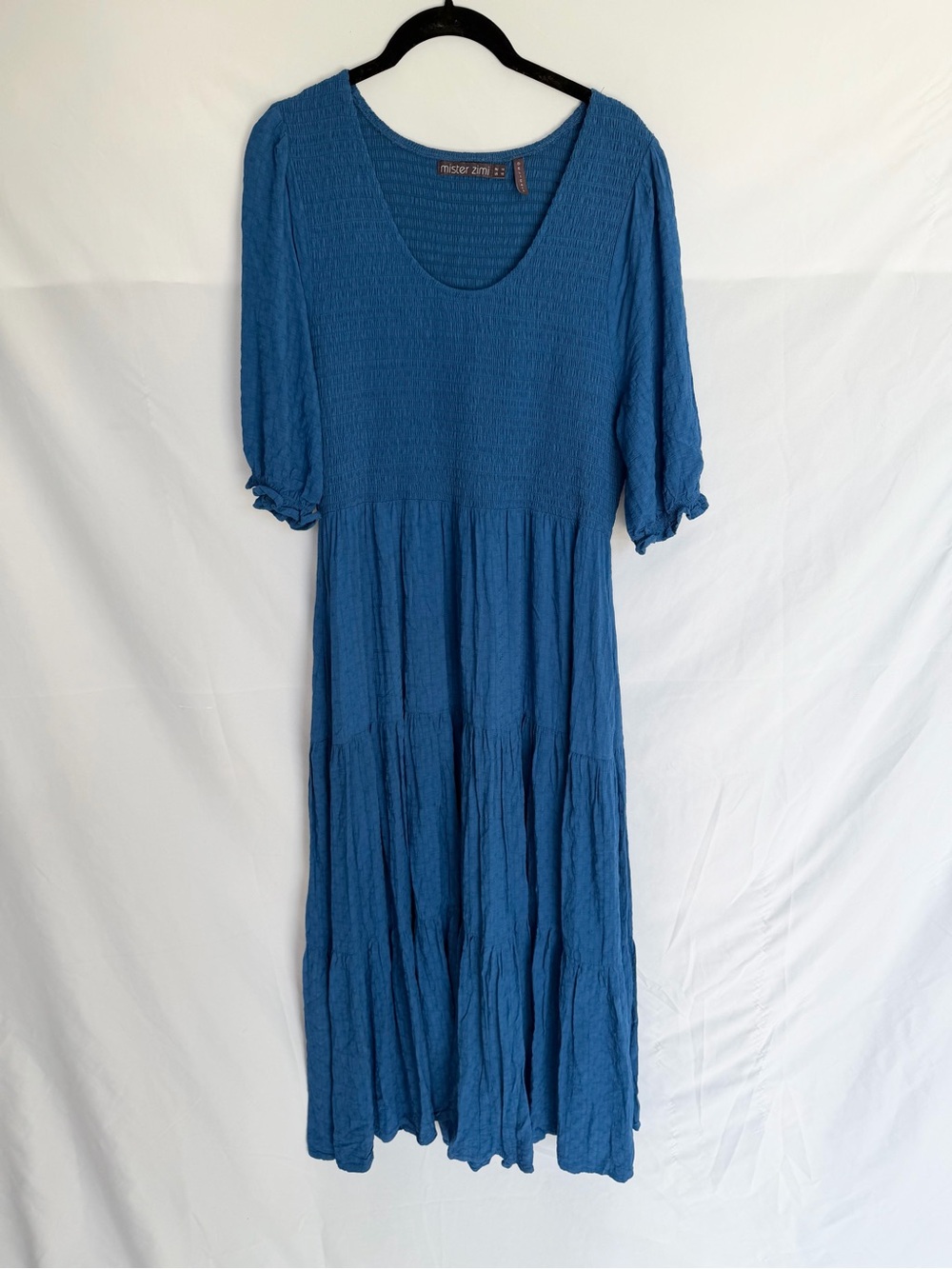 Mister Zimi Women’s Blue Tiered Scoop-Neck Dress